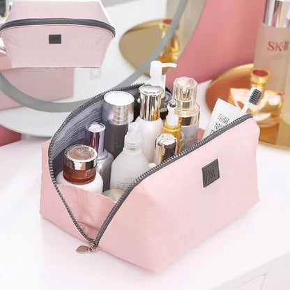 Travel Organizer – Keep Your Essentials in Order Instantly