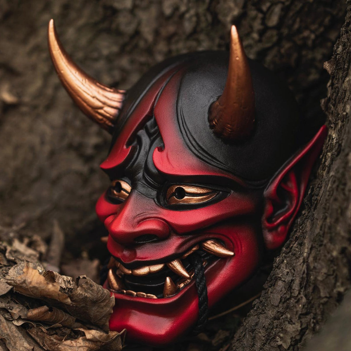 Crimson Oni Spirit Mask – Artisan Crafted Japanese Demon Decor