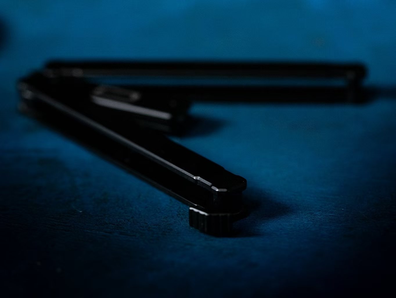 Compact Metal Lock Training Tool for Skill Development