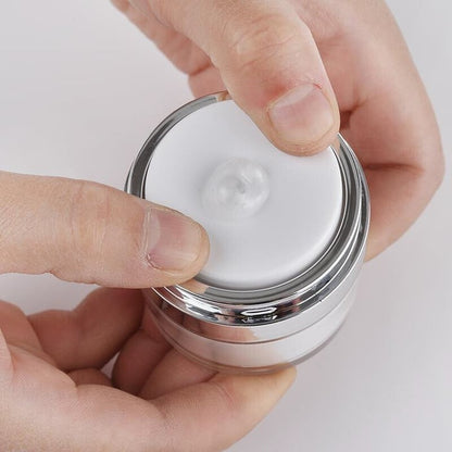 Travel-Ready Skincare Organizer – Keeps Your Products Fresh and Clean