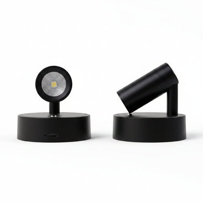 Adjustable Wall Lamp with Rotating Projection Feature