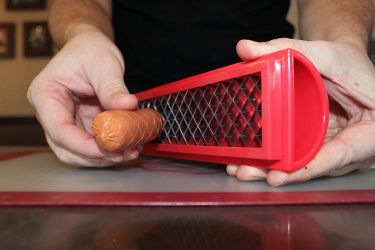Juicy, Crispy Hot Dogs Ready in 8 Seconds