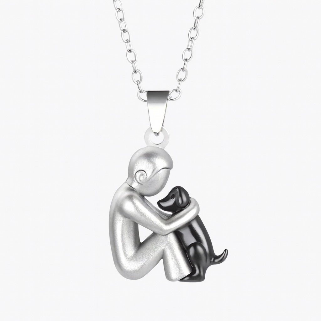 Elegant Embrace Pendant Necklace – Stylish Jewelry