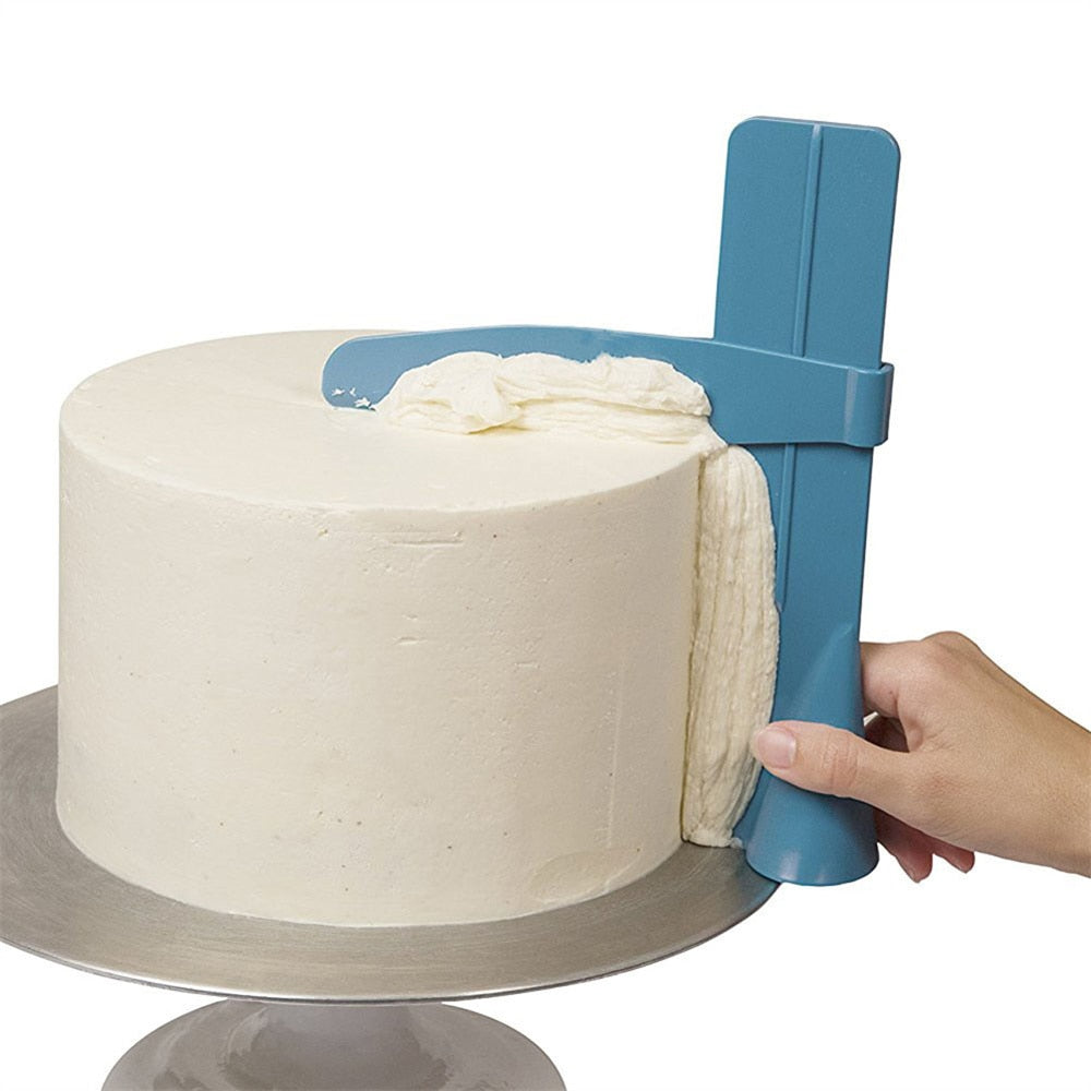 Versatile Cake Smoother and Scraper for Perfect Finishes