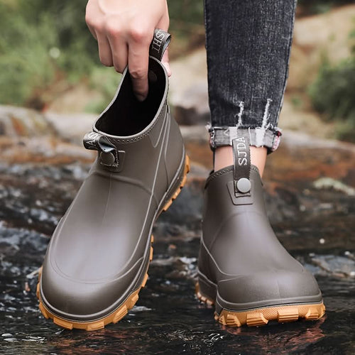Waterproof Chelsea Boots for Outdoor Use