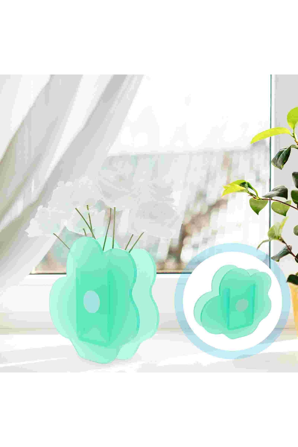 Elegant Cloud-Inspired Acrylic Vases