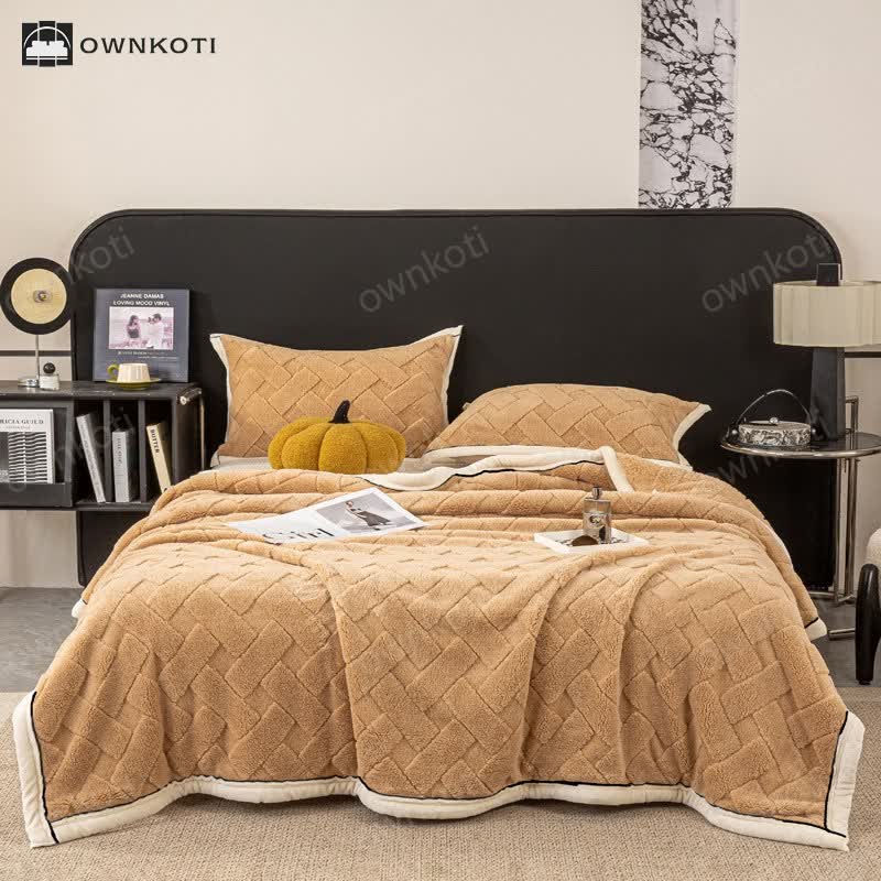 Lightweight Cozy Throw Blanket for Soft Warmth and Comfort
