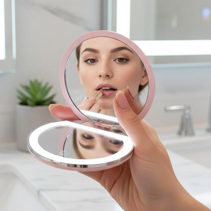 Flawless Makeup On-the-Go with Perfect Lighting