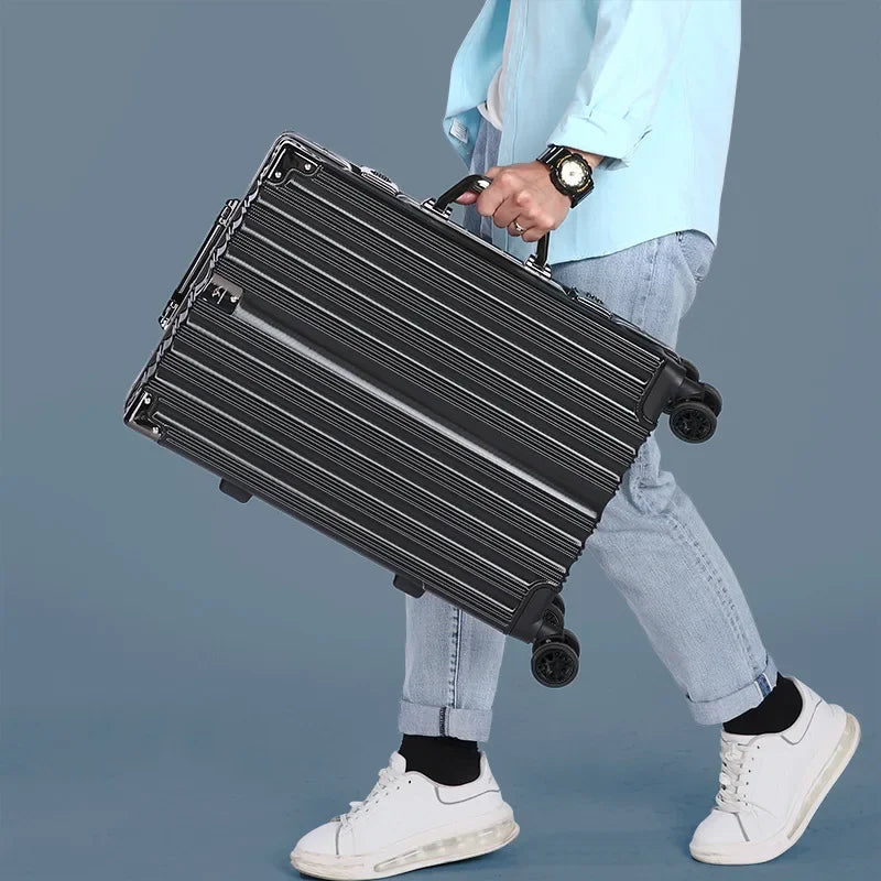 Hard-Shell Case with Aluminum Frame – Reykjavik Model