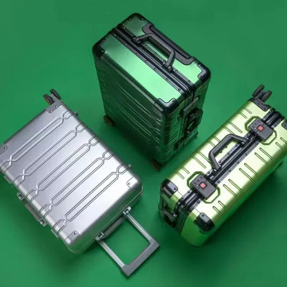 Vienna Voyager Aluminium-Magnesium Travel Case