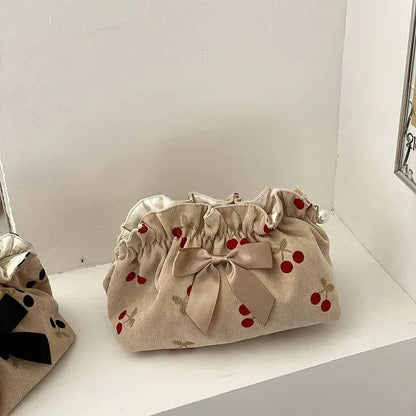 Velvet Everyday Bag – Chic Accessory for Daily Use