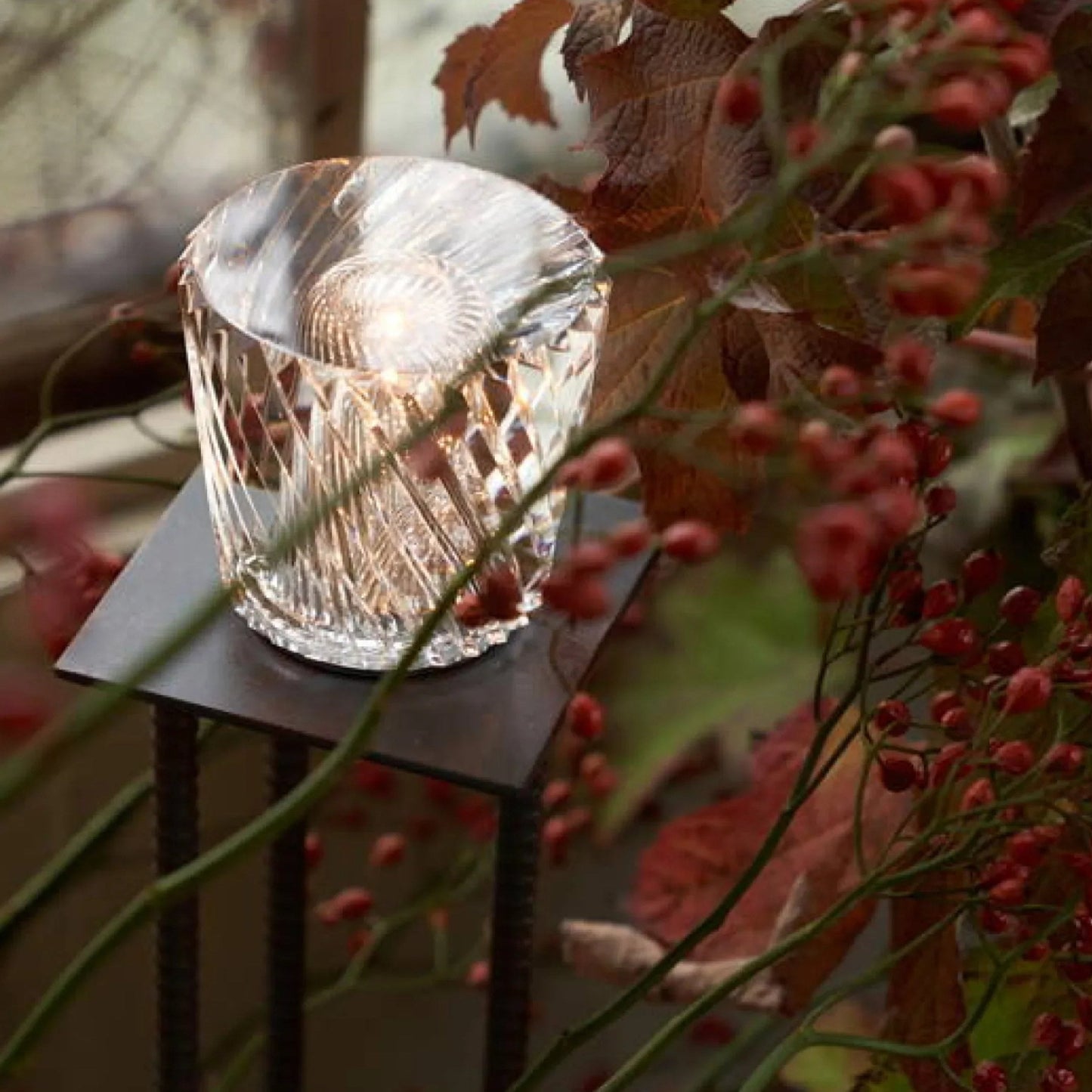 Rechargeable Crystal Table Lamp with Diamond Design - Luxe Edition