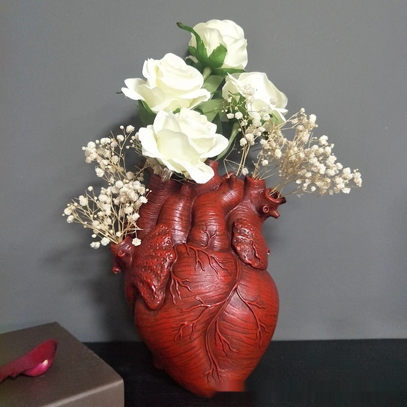Artistic Heart-Shaped Vase for Bold Home Decor