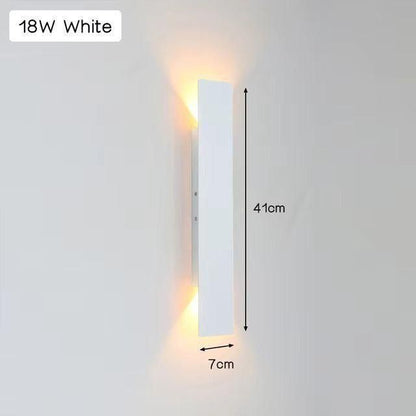 Modern Outdoor LED Wall Light – Aluminum Fixture