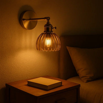 Tulip-Shaped Retro Wall Lamp – Vintage Accent Lighting