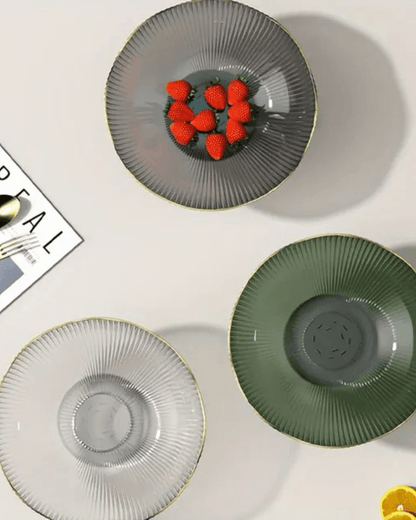 Stylish Fruit Bowl with Gold Detailing – Chic Design