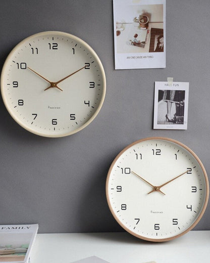 Elegant Wooden Pendulum Clock – Classic Decor for Your Home