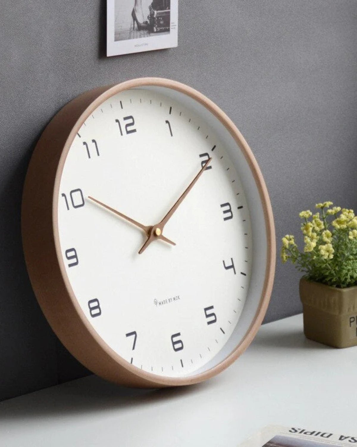 Elegant Wooden Pendulum Clock – Classic Decor for Your Home