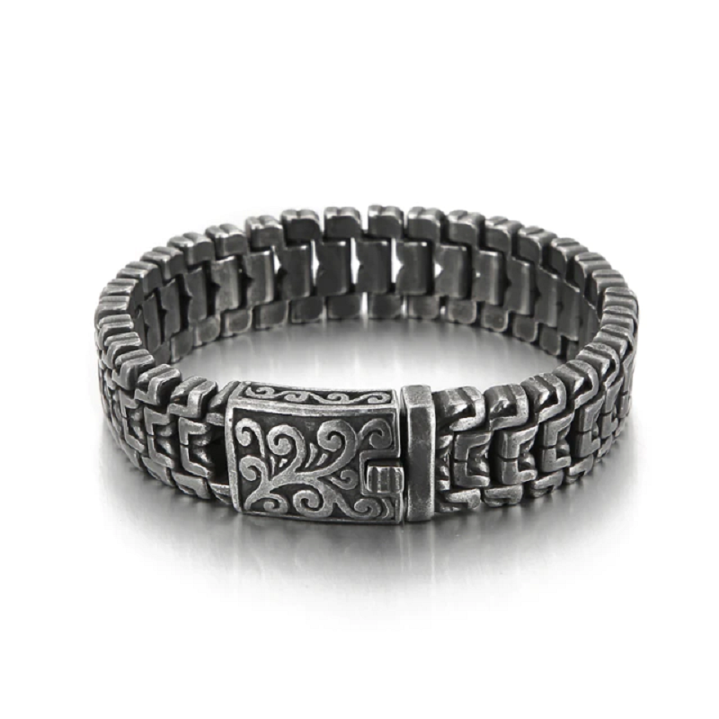 Arrow Design Bracelet with High Polish Finish in Vintage Style