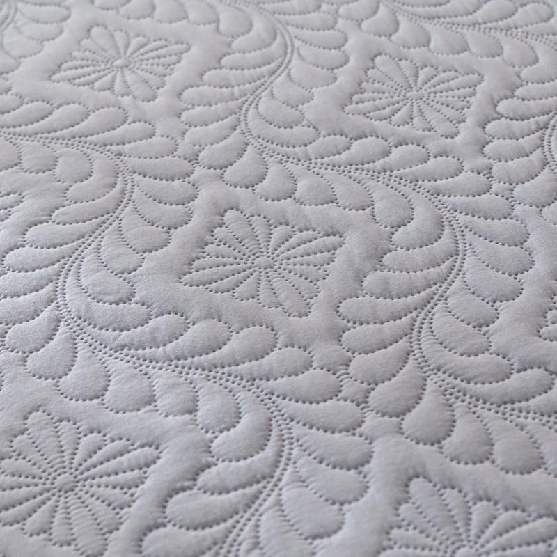 Waterproof Mattress Cover for Refreshing Sleep – Fitted Design