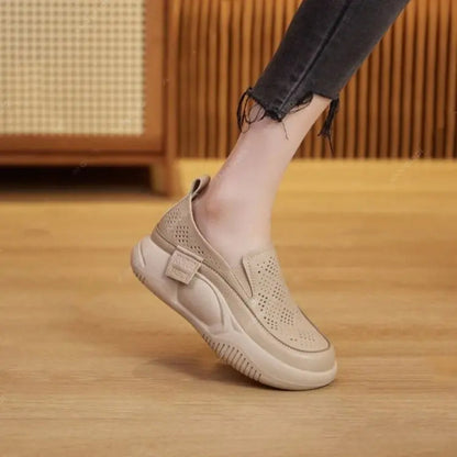 Retro Platform Sneakers for Women - Casual Slip-On Loafers