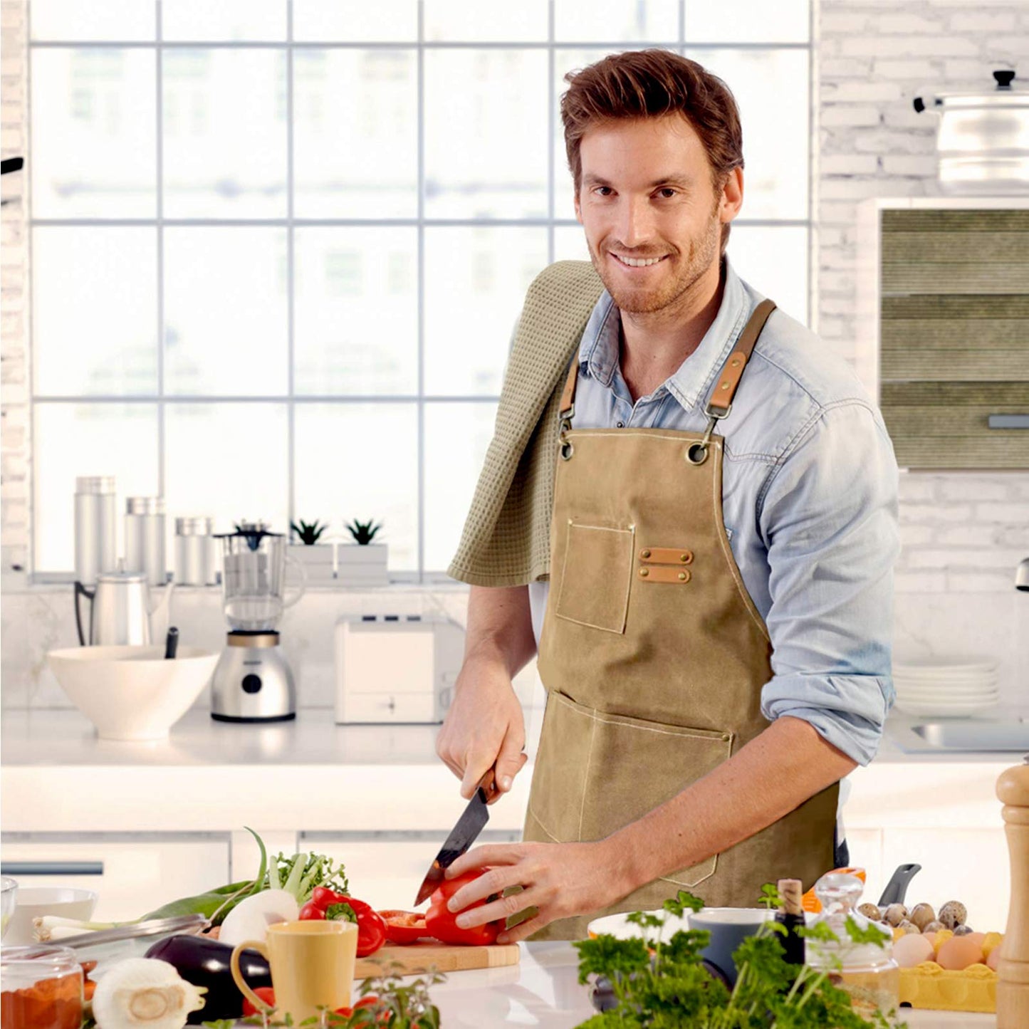 Durable Universal Apron Skirt for Clean and Organized Cooking