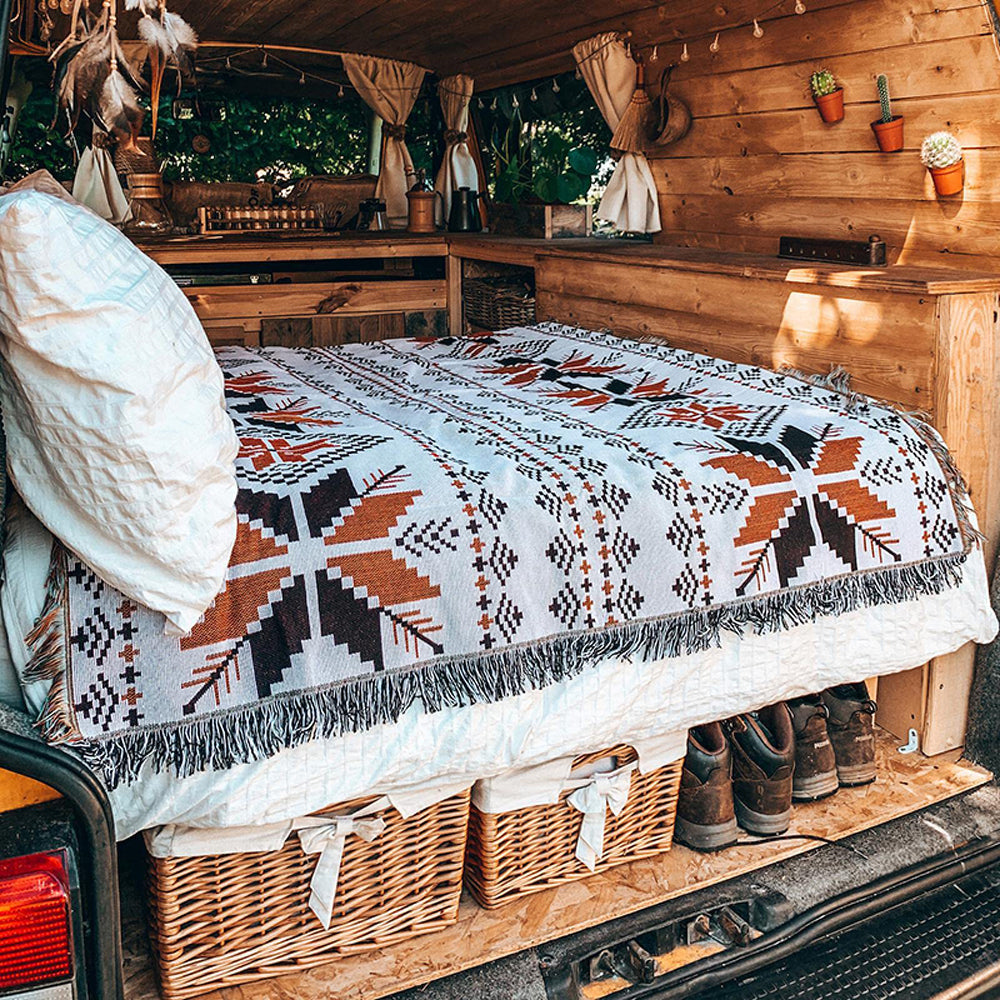 Stylish and Comfortable Outdoor Gear for Adventurous Activities