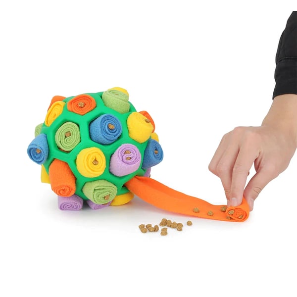 Interactive Foraging Ball - Engage Your Dog in Playful Learning