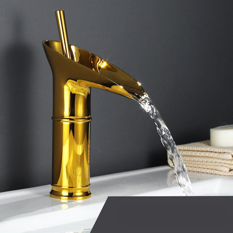 Waterfall Sink Faucet in AquaCascade Style