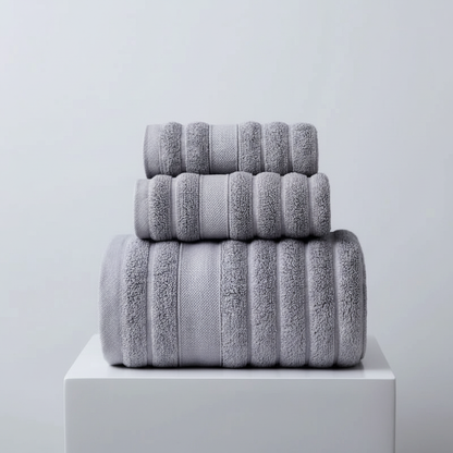 Essential Cotton Towel Trio for Luxurious Bathing Experience