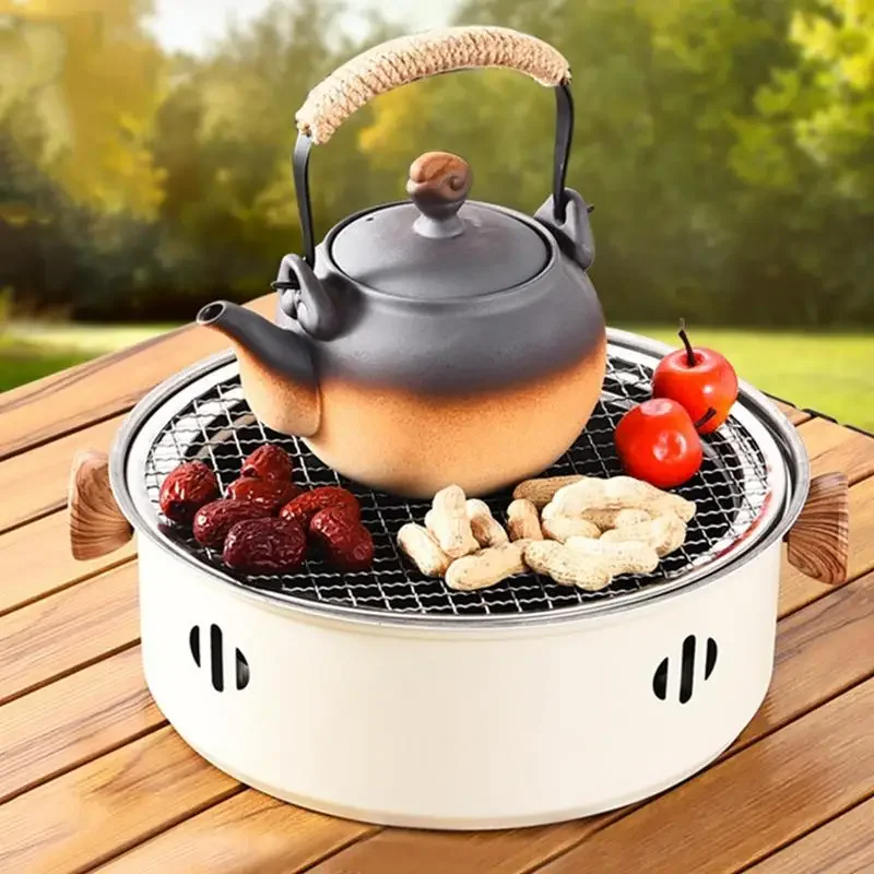 Compact Outdoor Grill for Barbecuing