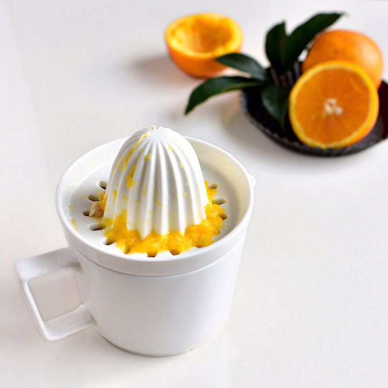 Effortlessly Extract Every Drop of Fresh Juice with PureSqueeze