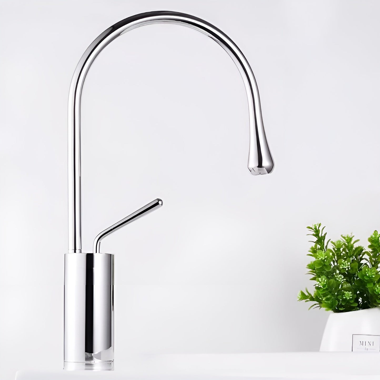 Effortless 360° Faucet Control for a Drip-Free Lifestyle