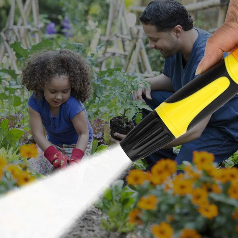 Adjustable Spray Nozzle for Versatile Outdoor Cleaning