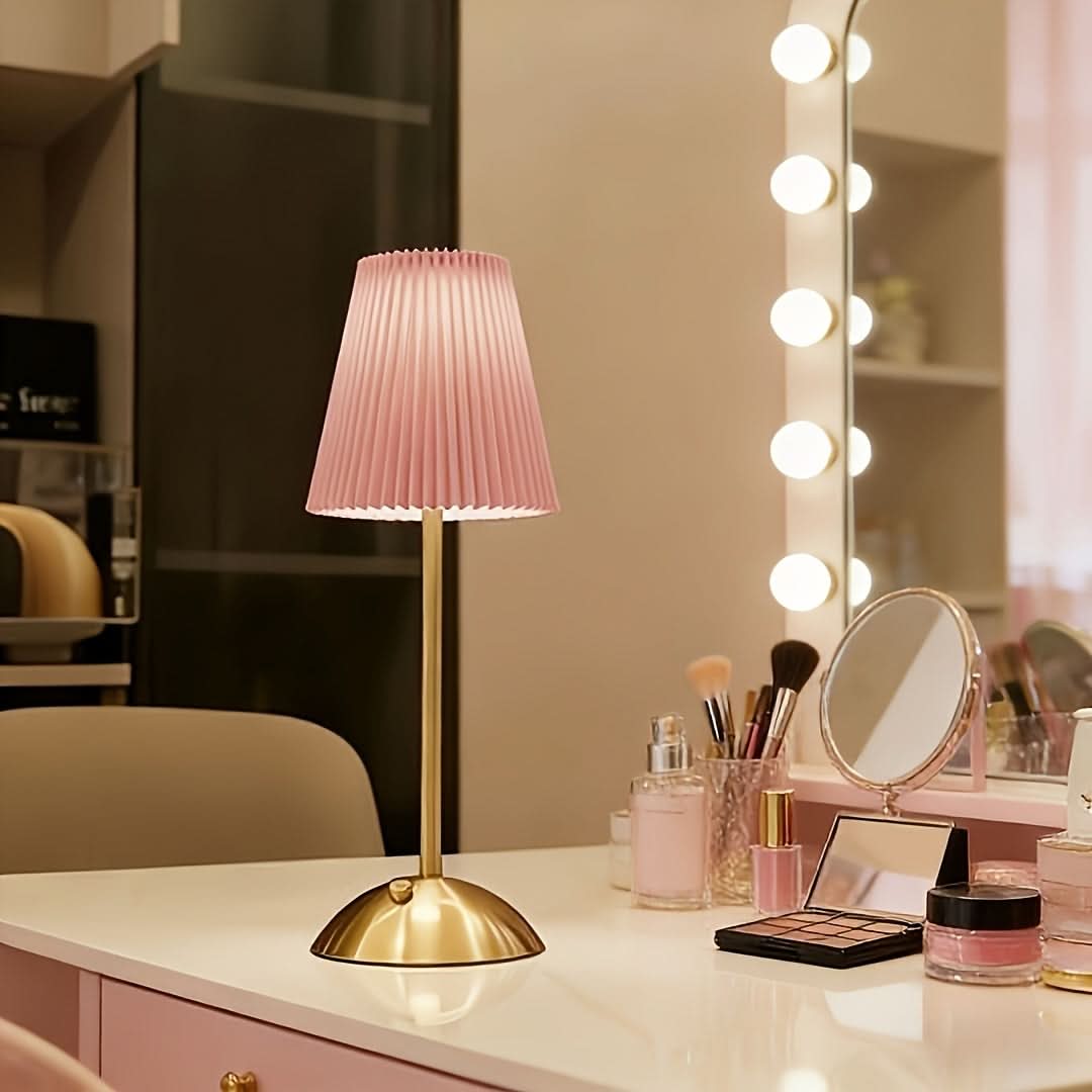 Wireless Bedside Lamp with Three Color Dimming Features