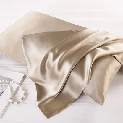 Revitalizing Silk Pillowcase Duo for Enhanced Beauty Sleep