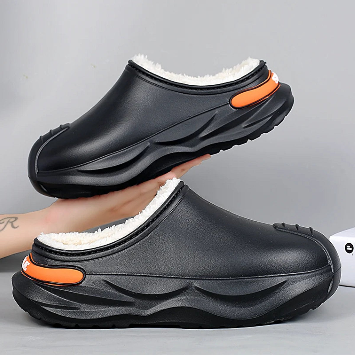 Classic Lined Clogs for Men – Warm Winter Slippers