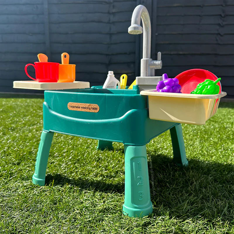 Kids' Play Kitchen with Magic Faucet and Water Feature