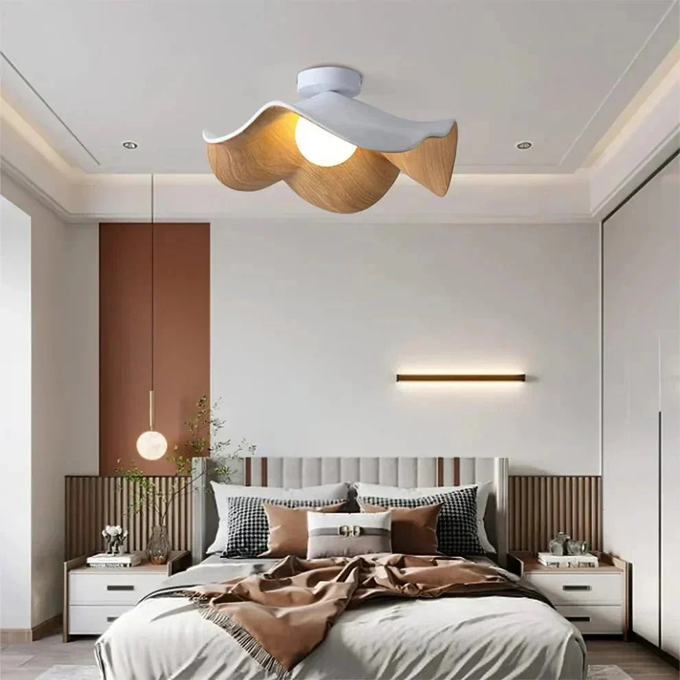 Scandinavian Wooden Pendant Light - Lotus Flower Style