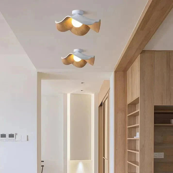 Scandinavian Wooden Pendant Light - Lotus Flower Style