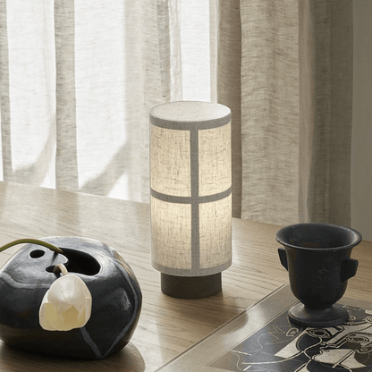 Chic Home Decor Table Lamp - Japanese Style in Elegant Silk