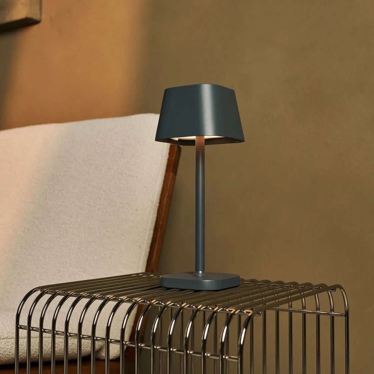 Modern Stone Grey Table Lamp – Rechargeable and Dimmable