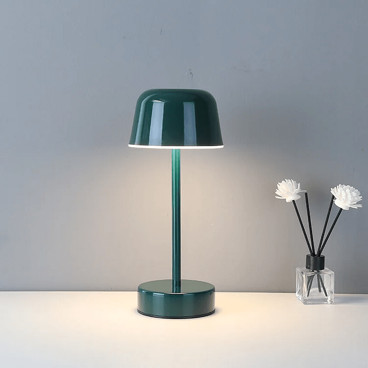 Prismatic Table Lamp with Color Reflection - Modern Design