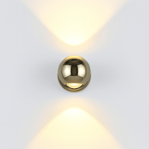 Modern Wall Light with 180° Swivel LED - Elegant and Versatile Design