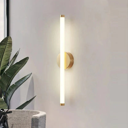 Elegant Gold Acrylic Wall Light - Chic Home Illumination Fixture