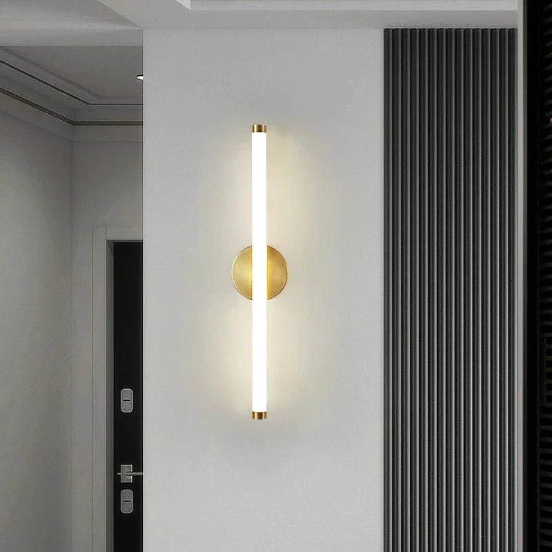 Elegant Gold Acrylic Wall Light - Chic Home Illumination Fixture