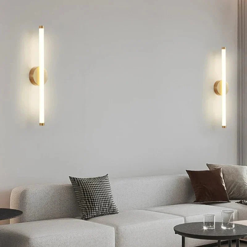 Elegant Gold Acrylic Wall Light - Chic Home Illumination Fixture