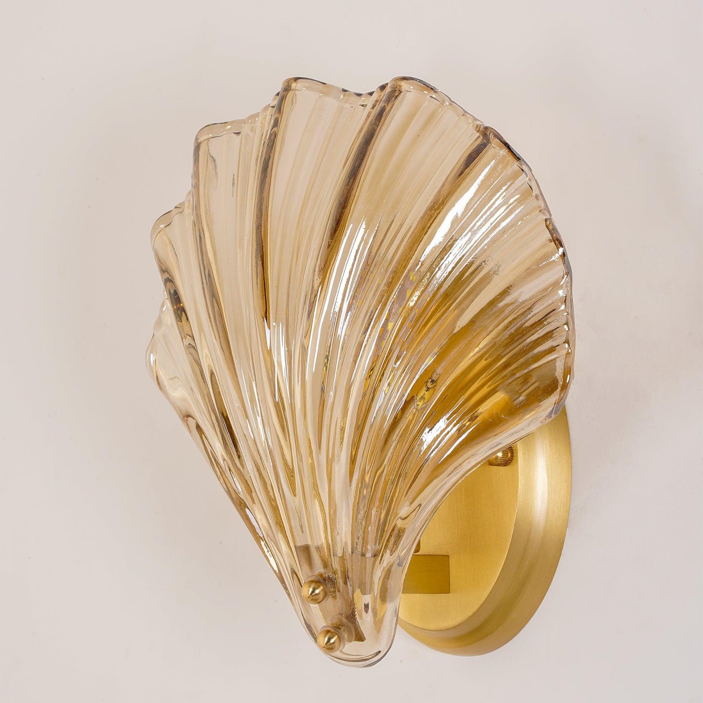 Elegant Shell Wall Lamp – Unique and Durable Design for Home Decor