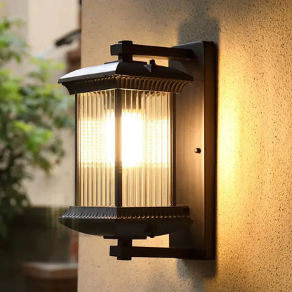 Outdoor Classic Metal Wall Light – Waterproof Fixture for Walls