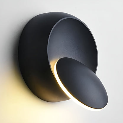 Modern Rotatable Wall Light - Stylish Design for Versatile Illumination